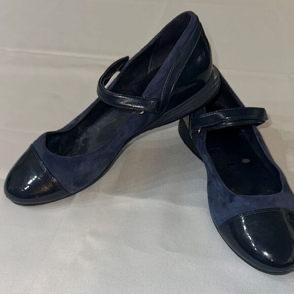 Cole Haan Grand OS Navy Blue Suede/Patten Leather Mary Jane’s Size 7 - Picture 1 of 9